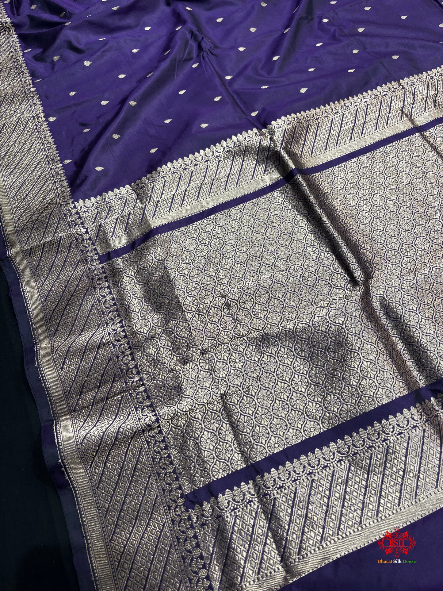Pure Banarasi  Handloom Katan Silk Antique Zari Saree In Shades Of Navy Blue - Pure Kataan Silk - 
