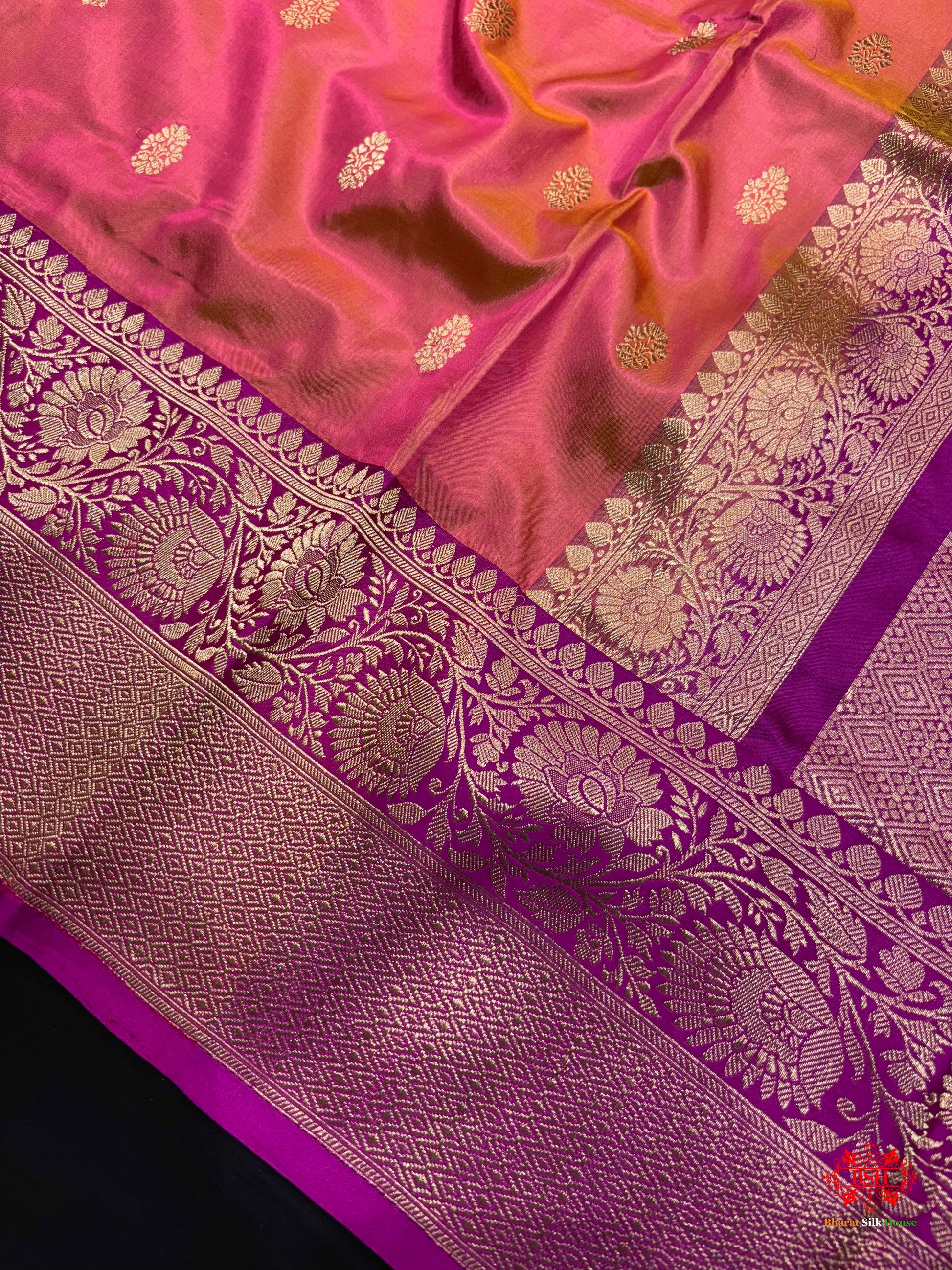 Pure Banarasi  Handloom Katan Silk Antique Zari Saree In Cross Shades Of Pink/Orange - Pure Kataan Silk - 