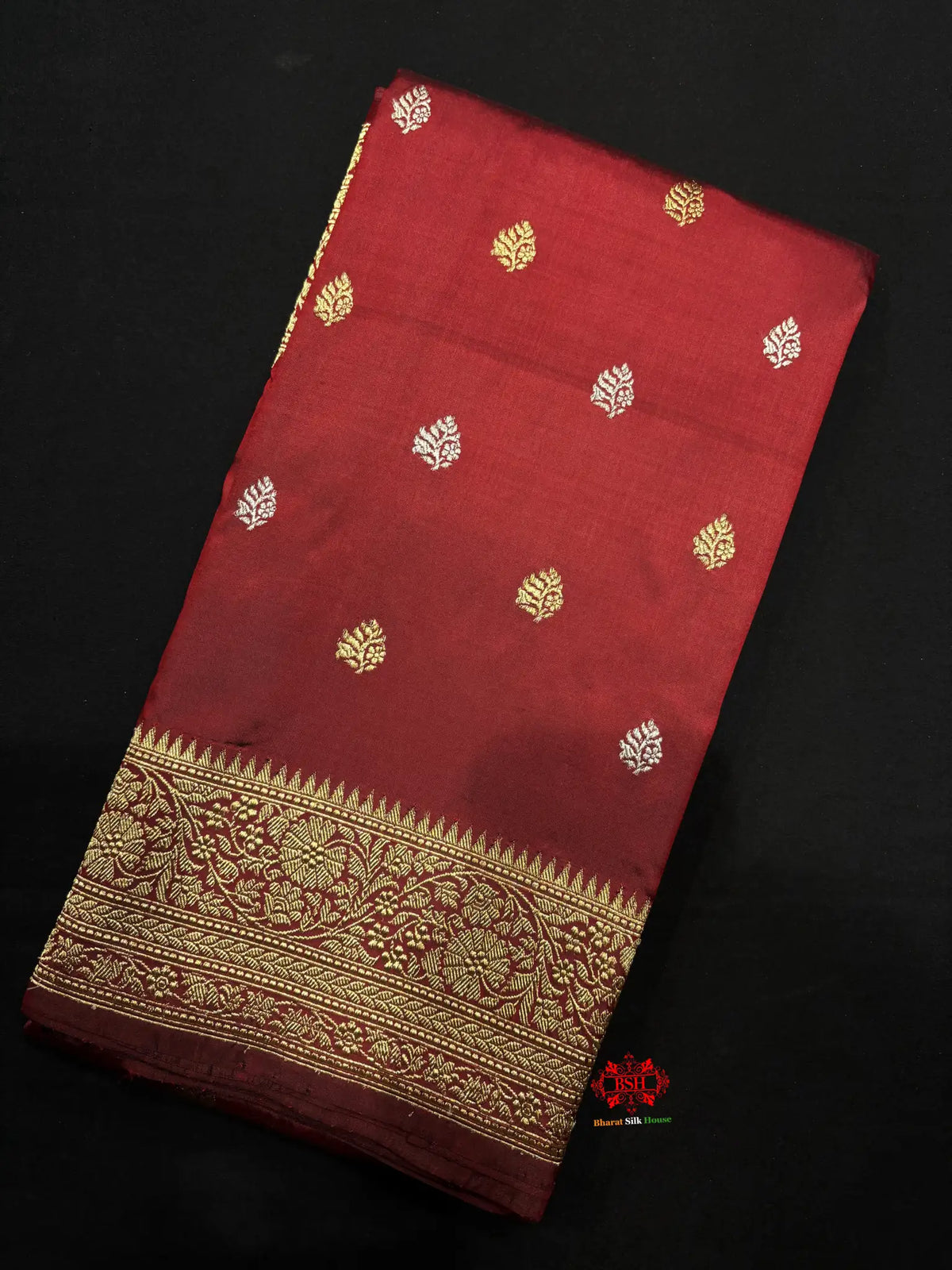 Pure Banarasi  Handloom Katan Silk  Antique Dual Zari Saree In Shades Of Maroon - Pure Kataan Silk -