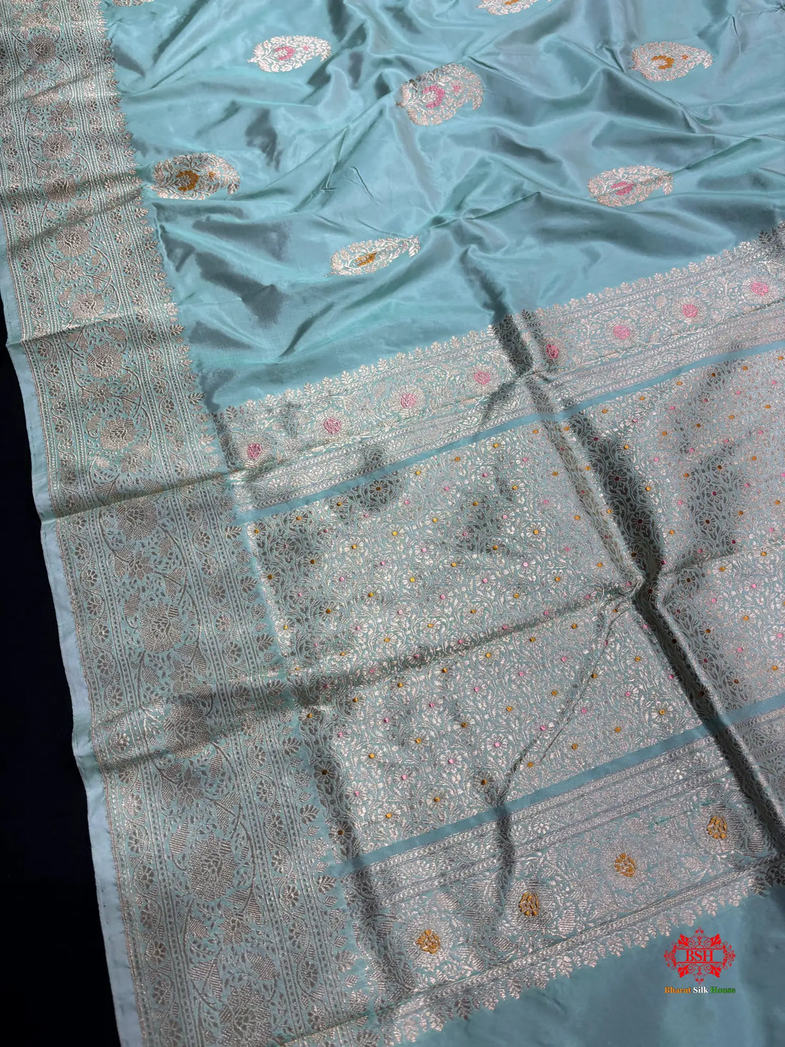 Pure Banarasi  Handloom Katan Silk Antique Zari Meenakari Saree In Shades Of Firozi - Pure Kataan Silk -