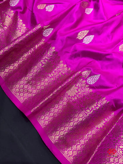 Pure Banarasi  Handloom Katan Silk  Antique Dual Zari Saree In Shades Of Pink - Pure Kataan Silk -