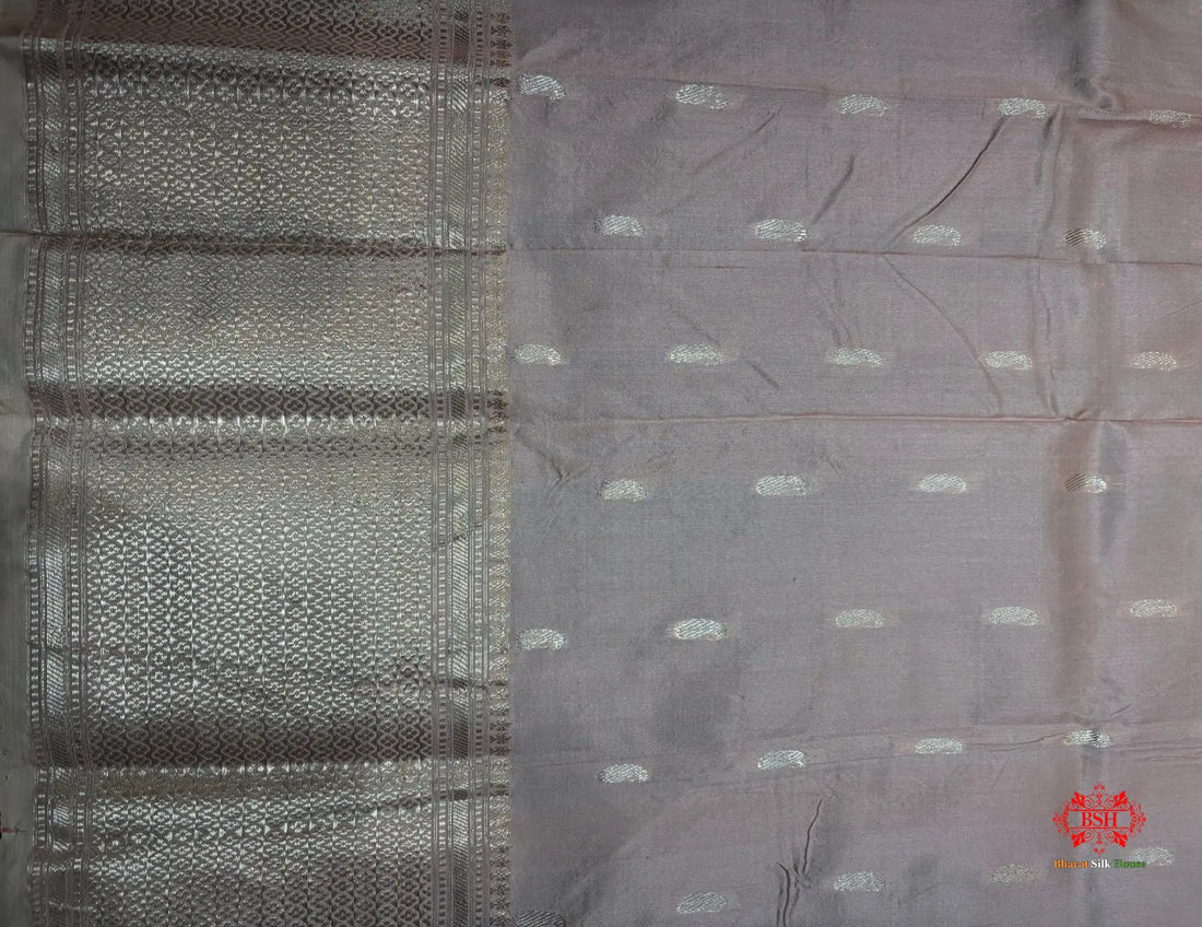 Pure Banarasi  Handloom Katan Silk  Antique Dual Zari Saree In Shades Of Peach - Pure Kataan Silk -