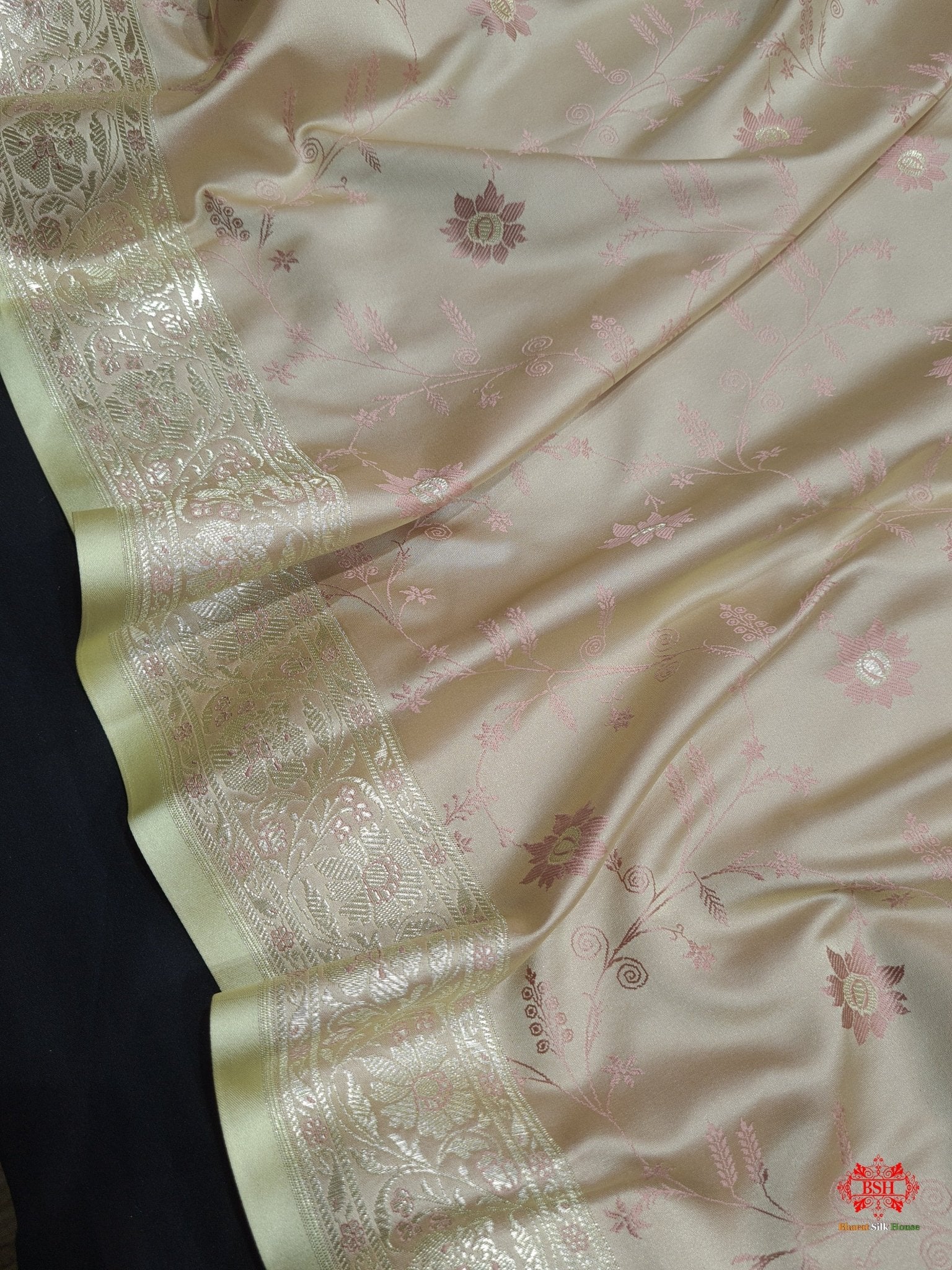 Shades Of Beige Single Zari Tanchoi Silk Saree - Bharat Silk House Tanchoi katan