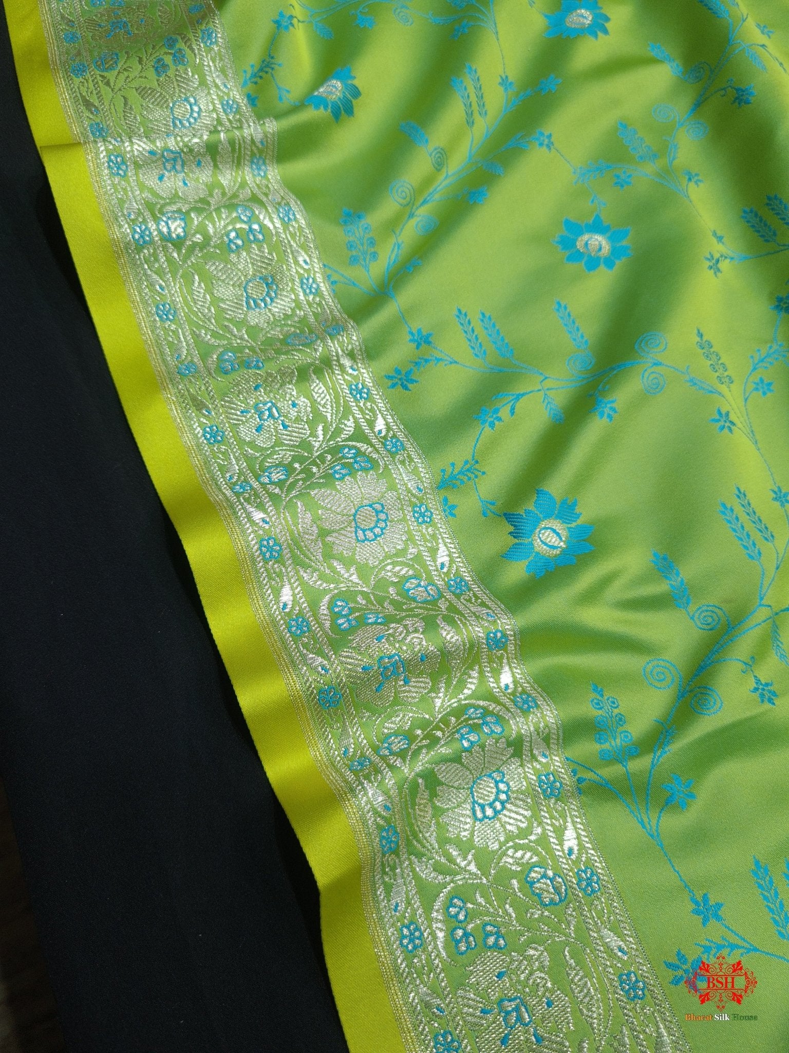 Shades Of Green Single Zari Tanchoi Silk Saree - Bharat Silk House Tanchoi katan