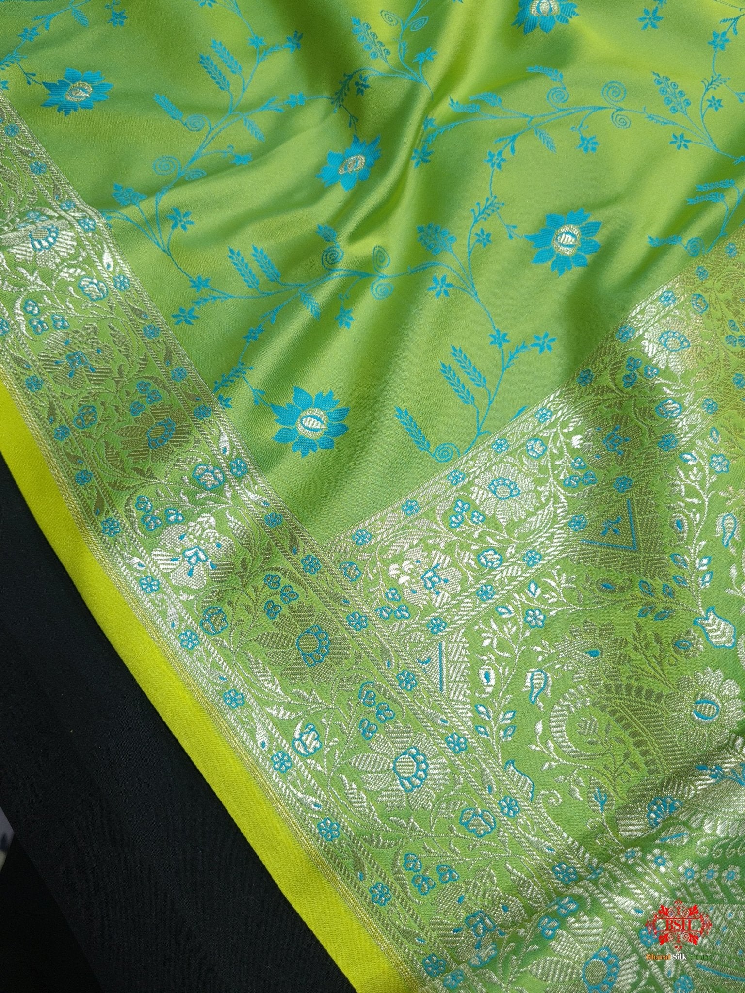 Shades Of Green Single Zari Tanchoi Silk Saree - Bharat Silk House Tanchoi katan