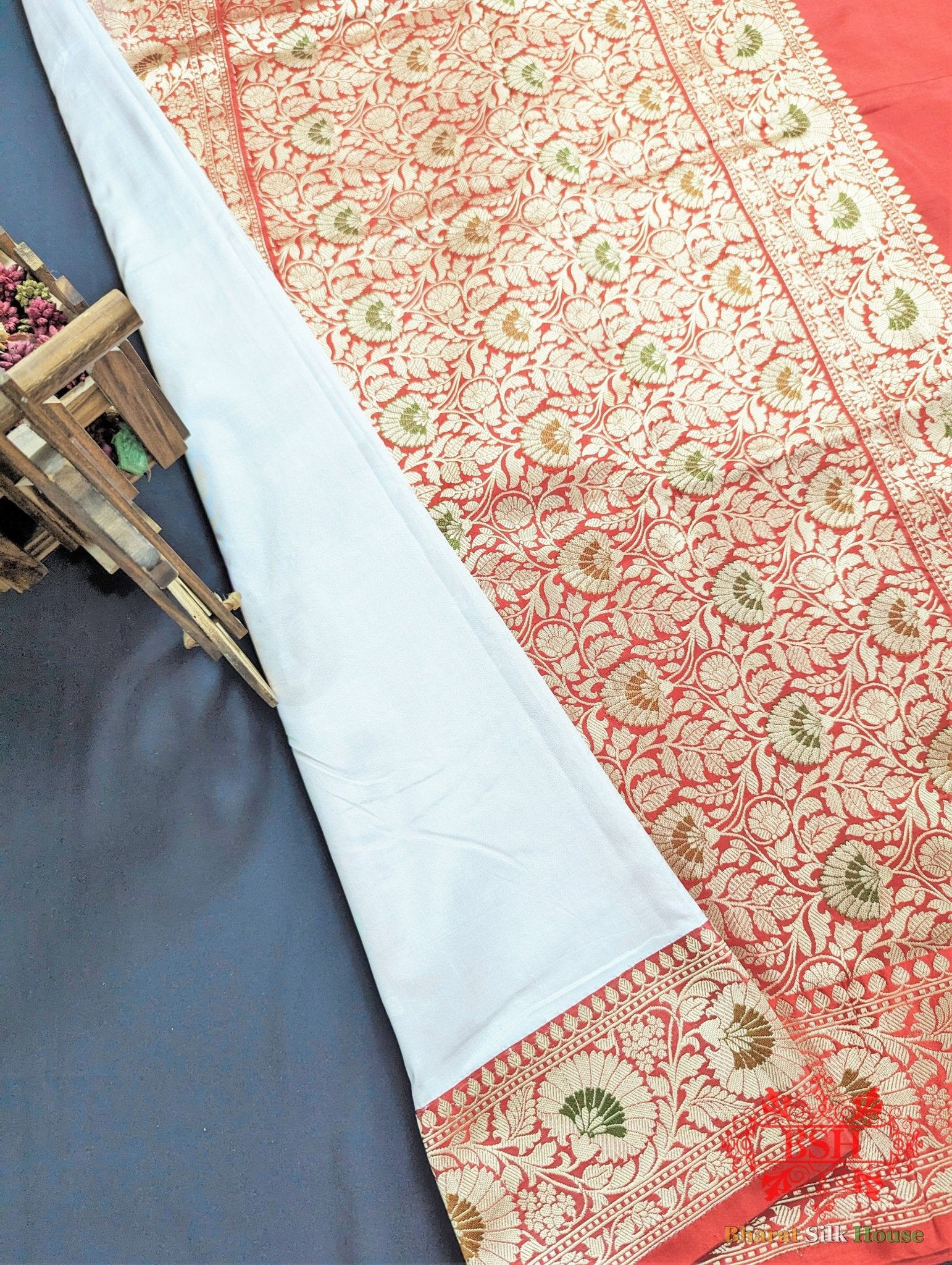 White Pure Katan Silk Banarasi Saree - Bharat Silk House Pure Kataan Silk